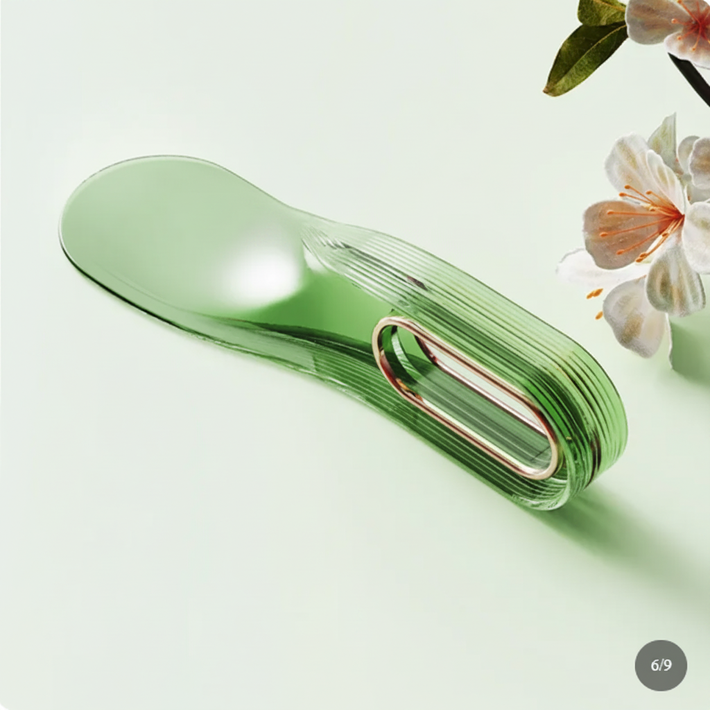 Green hair tie set with floral background
