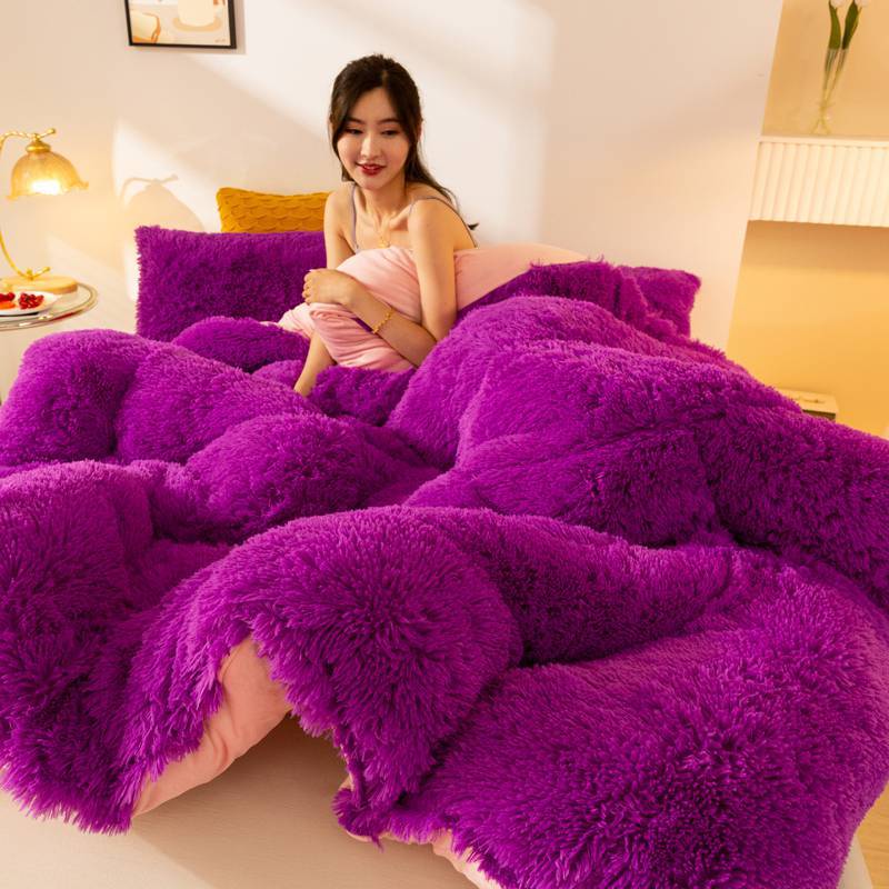 Cozy Crystal Velvet Quilt